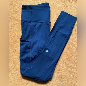 Lululemon Fast and Free Mid-Rise Tight Size 6 Black